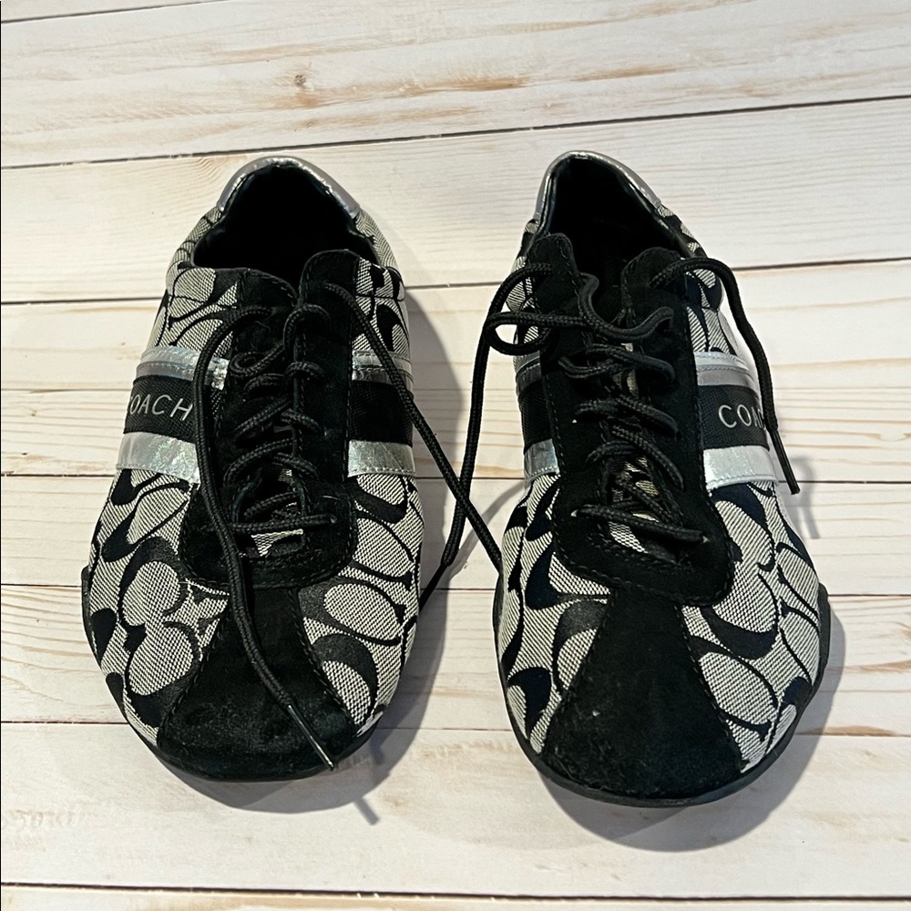 Coach shoes size 9